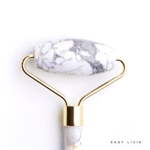 Biało szary roller Easy Livin do masażu twarzy z howlitu