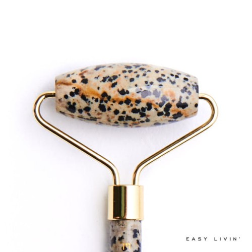 Zielono brązowy roller w czarne kropki Easy Livin do masażu twarzy z jaspisu dalmatyńskiego