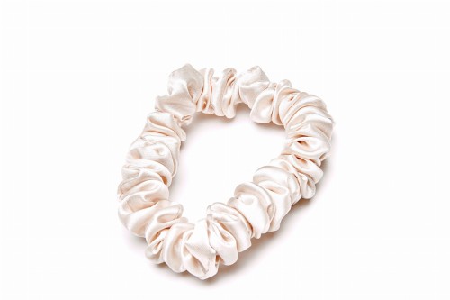 Jedwabna gumka do włosów Easy Livin w kolorze szampańskim