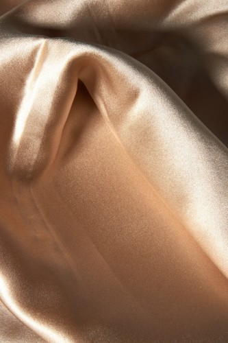 Jedwabna poszewka Easy Livin w kolorze złotym